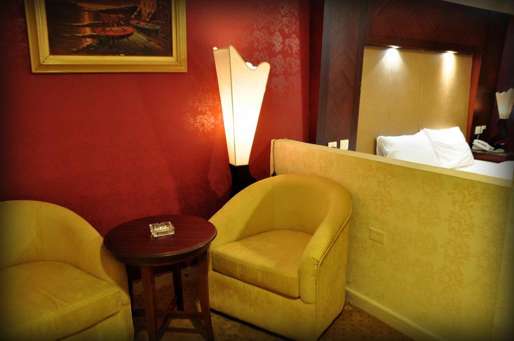 יאנבו Al Higgi Hotel מראה חיצוני תמונה