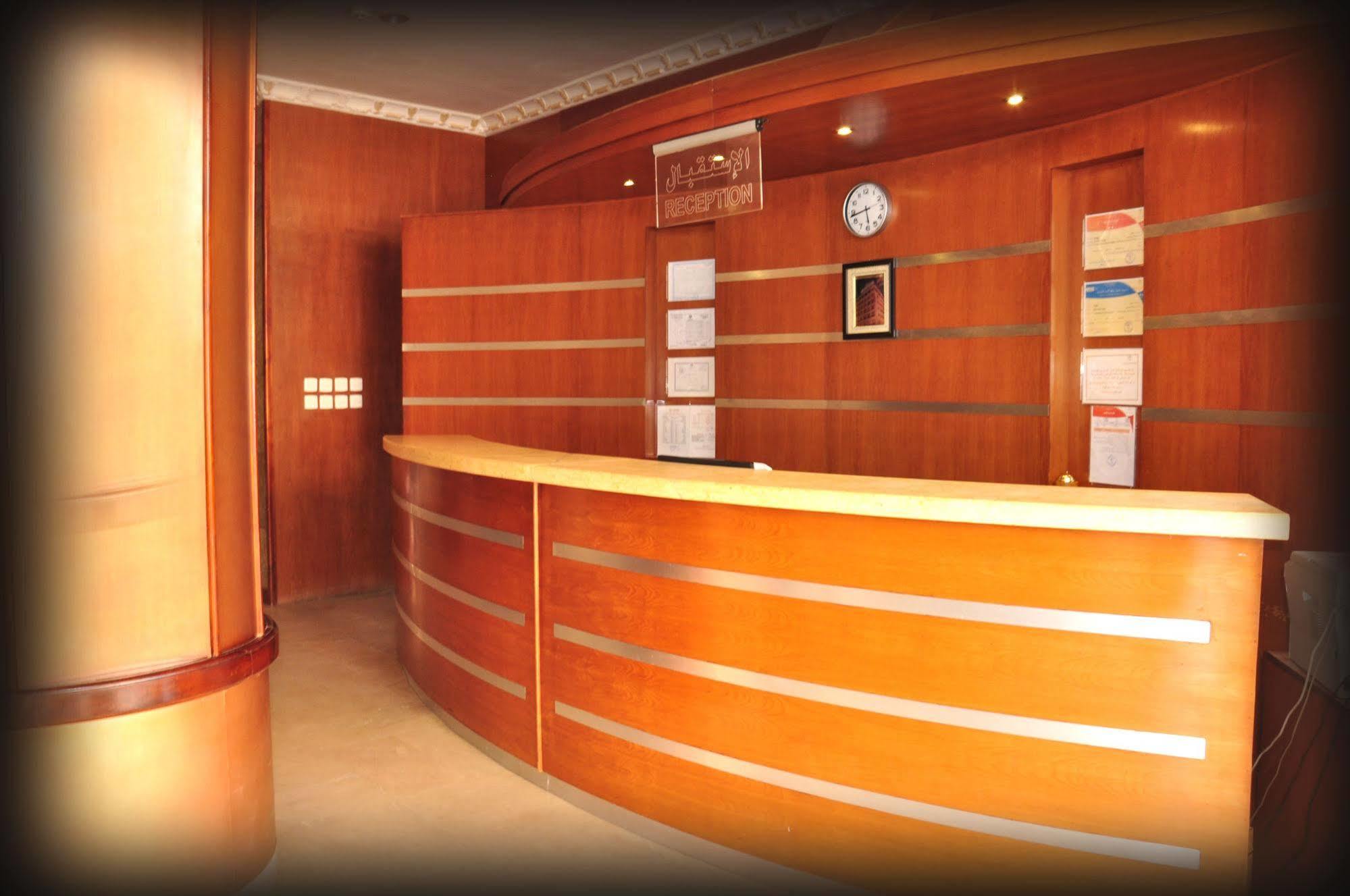 יאנבו Al Higgi Hotel מראה חיצוני תמונה