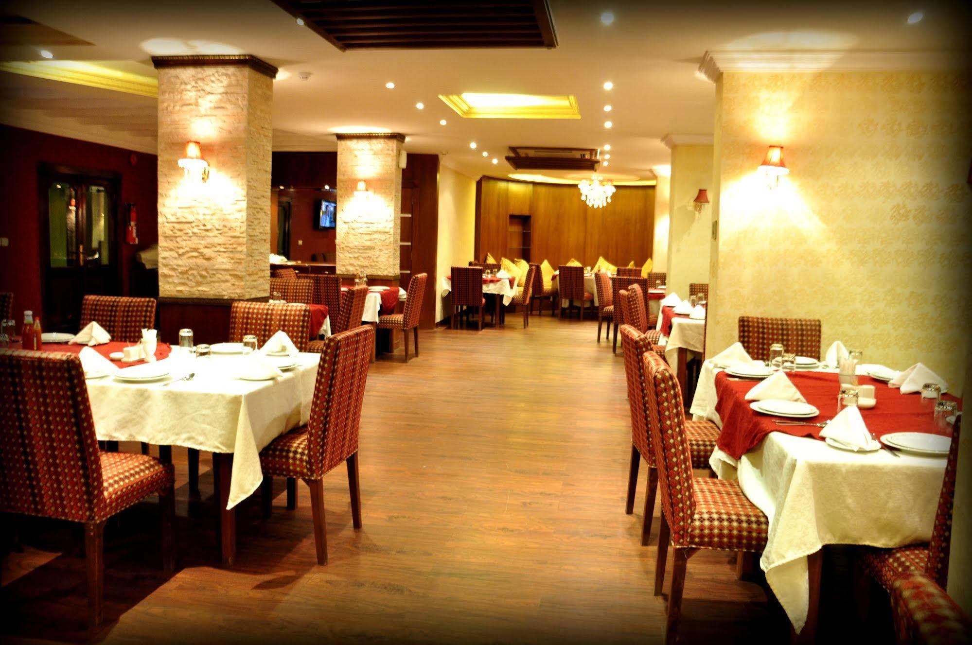 יאנבו Al Higgi Hotel מראה חיצוני תמונה